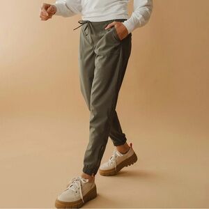 Albion Fit Olive Jetsetters